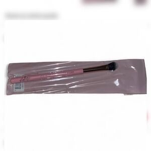 Mally Beauty Pink All Over Eye Shadow Makeup Brush ** New in Package